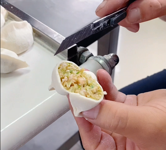 包子餃子一體機一小時可產(chǎn)多少包子和餃子？